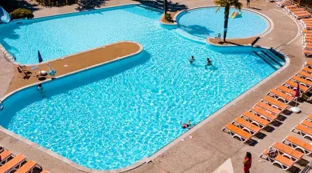 piscine extérieure les viviers